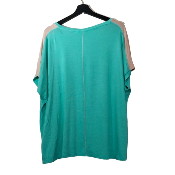 Cato Woman Plus Size 22/24W Shortsleeve Top - Picture 2 of 6